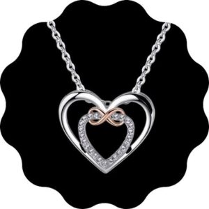 Collier deux cœurs liés par un symbole infini