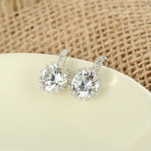 Clous d'oreilles zircons blancs