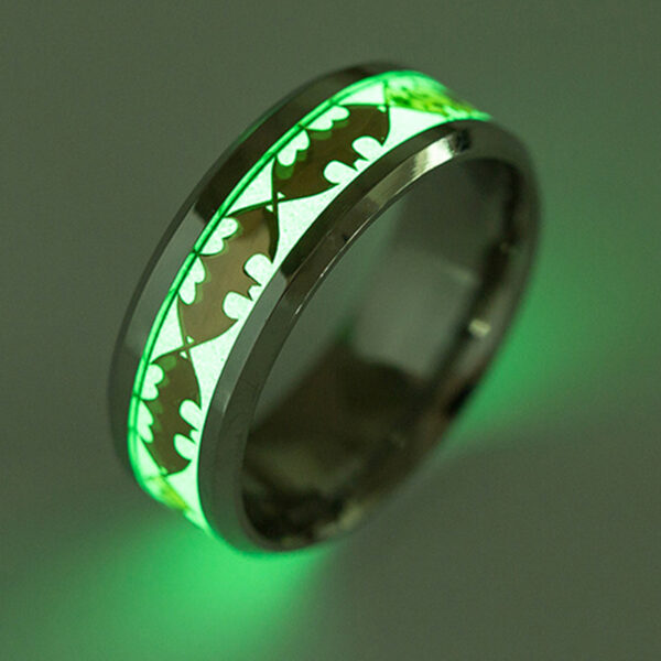 Bague fluorescente noire Batman – Image 2
