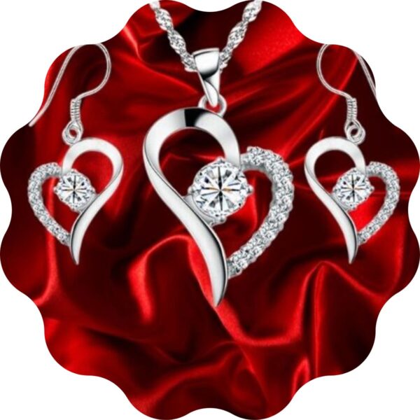 Parure zircon blanc dans coeur