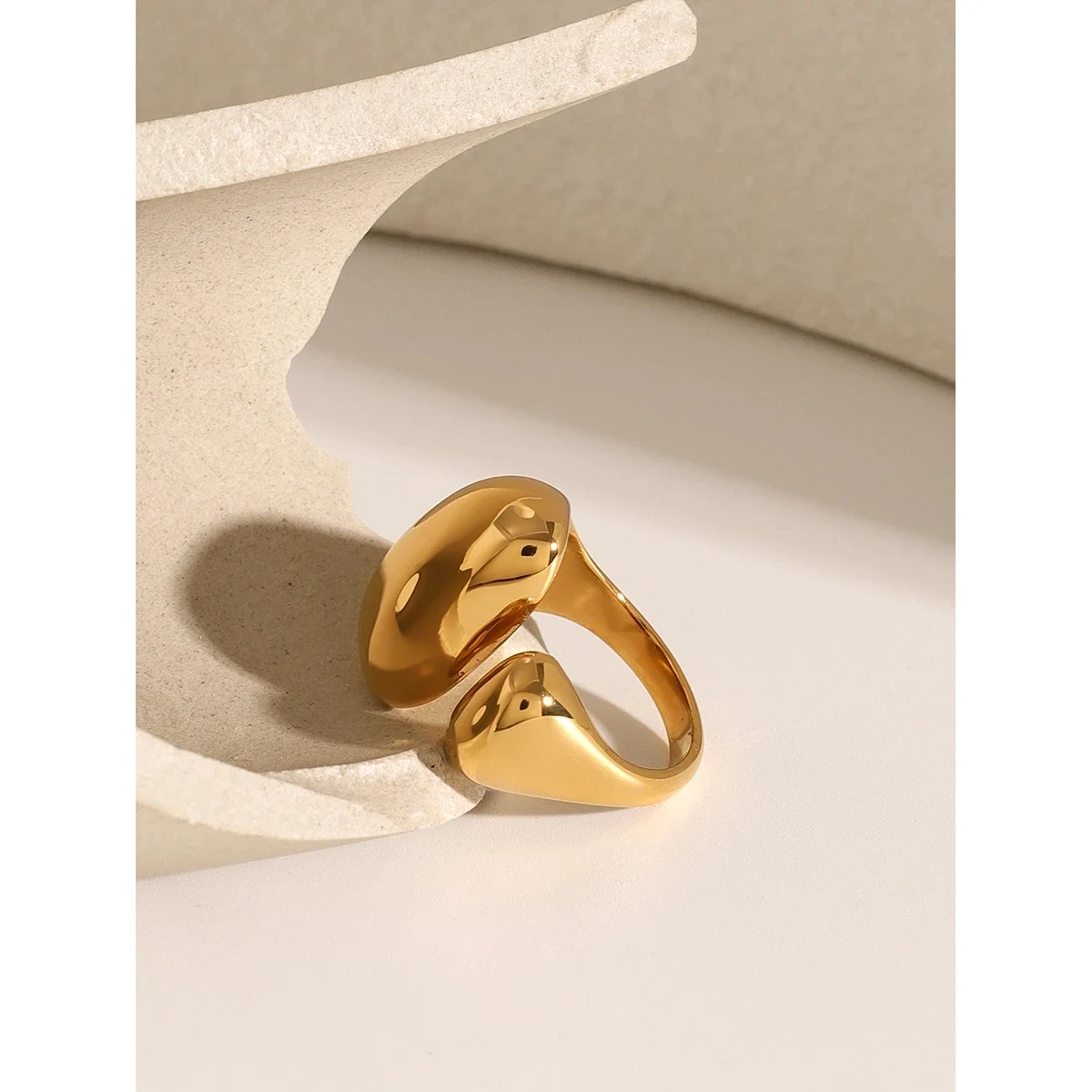 Bague Femme Acier Inox. Plaqué Or 18K - Style Palais Simple – Image 6