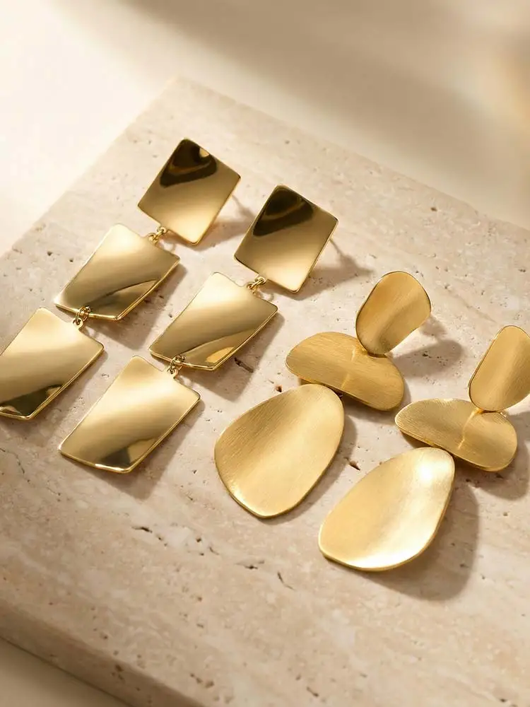 Boucles d'oreilles pendantes géométriques acier inoxydable plaqué or – Image 6